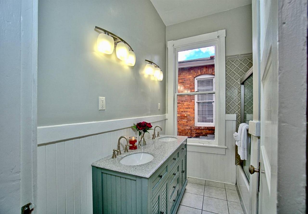 2 Bedroom Renovated Townhouse In Downtown Savannah Zewnętrze zdjęcie